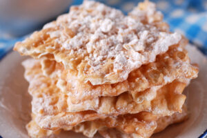 chiacchiere bugie carnevale dolci fritti feste