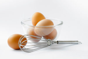 frusta uova cucinare