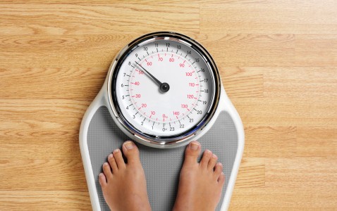 comportamento alimentare, sovrappeso obesita dieta bilancia, immagine corporea