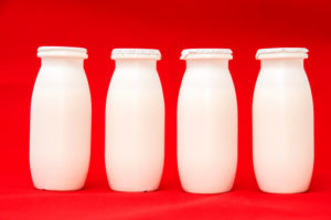 colesterolo yogurt latte fermentato 179229729