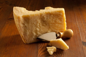 lattosio, formaggio a pasta dura