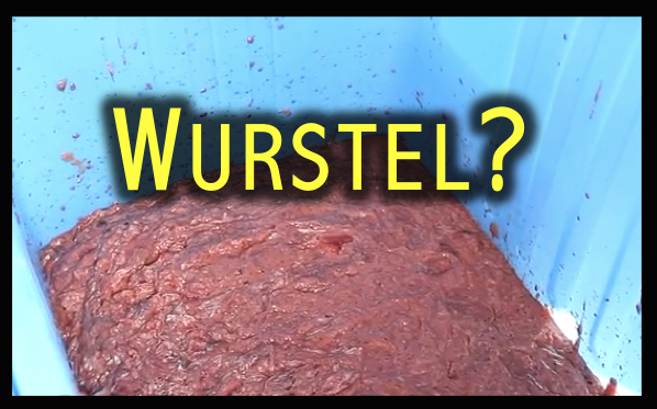 Wurstel quelli di pollo sono prodotti con carne pagata 0,5 €/kg