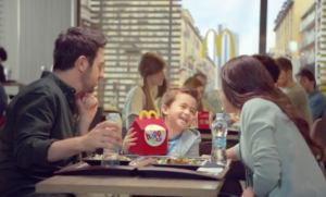 pubblicita mcdonalds happy meal
