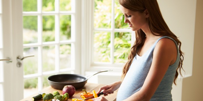 “L’ho letto su Facebook”: qual è la percezione social del rischio alimentare in gravidanza?