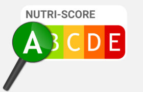 Logo Nutri-Score con lente di ingrandimento sulla A verde scuro; concept: etichette a semaforo