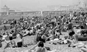 inglesi in spiaggia 1976