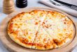 Il “mozzarella cheese” di tipo americano è il formaggio più usato per la pizza… anche in Italia