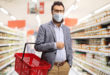 uomo barba mascherina spesa supermercato coronavirus