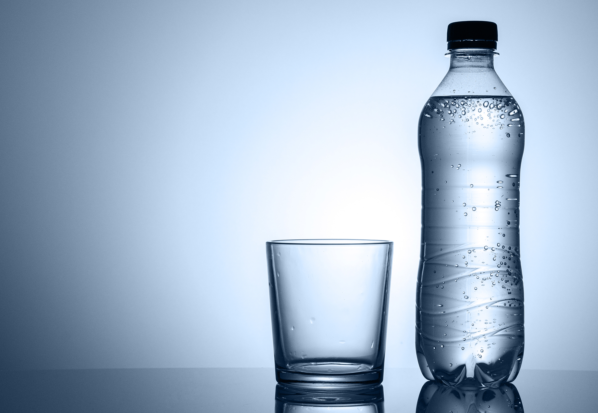 Acqua minerale: Un lettore segnala una 'strana reazione' in una bottiglia