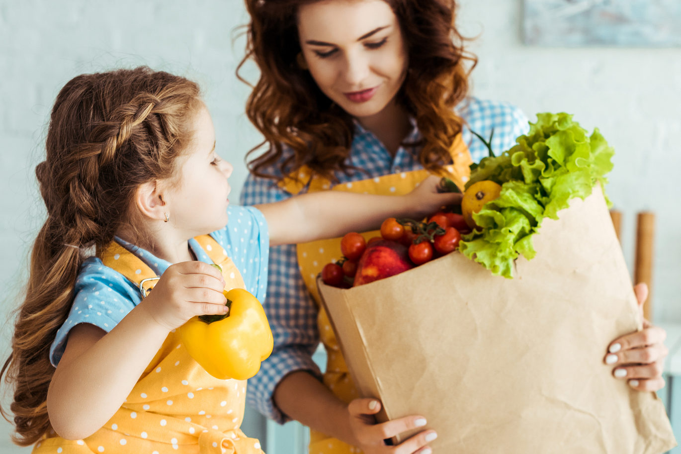 bambini spesa cucinare frutta e verdura