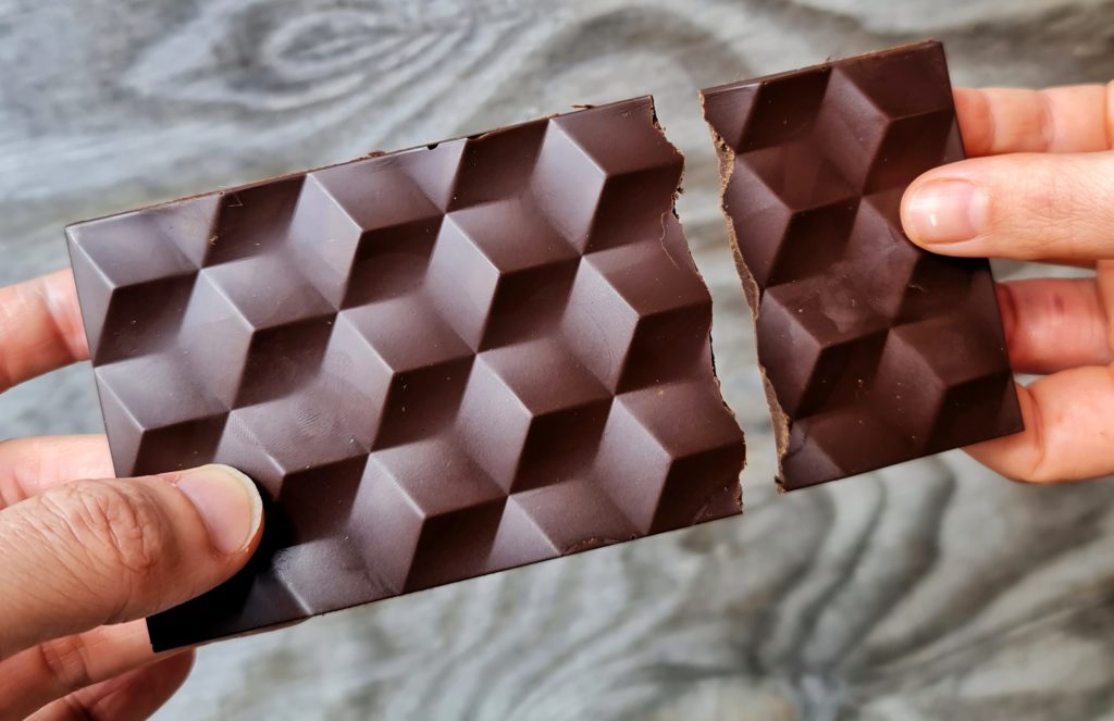 Tavoletta di cioccolato senza cacao WNWN