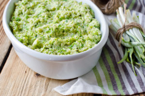 Ciotola pesto di aglio orsino