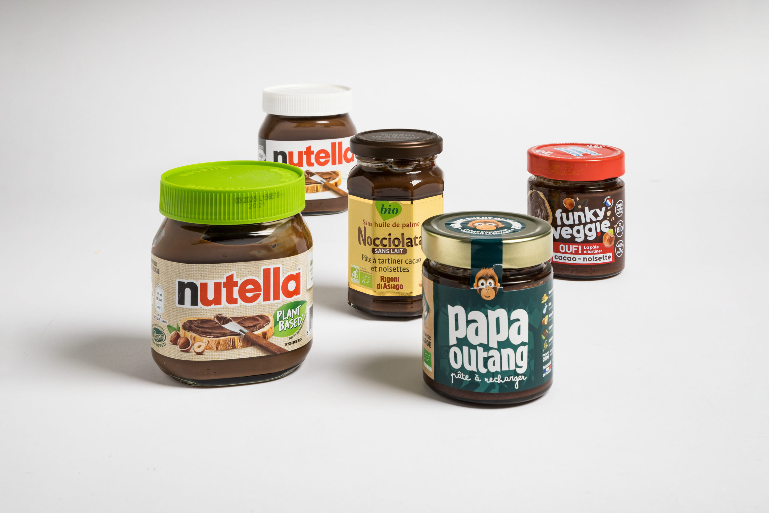 Test creme spalmabili vegane 60 Millions de Consommateurs: Nutella, Nutella Plant Based, Nocciolata Rigoni senza latte, Ouf! Funky Veggie, Papa Outang