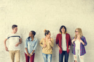 ragazzi giovani adolescenti Depositphotos_136561352_L