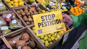 Greenpeace dimostrazione pesticidi