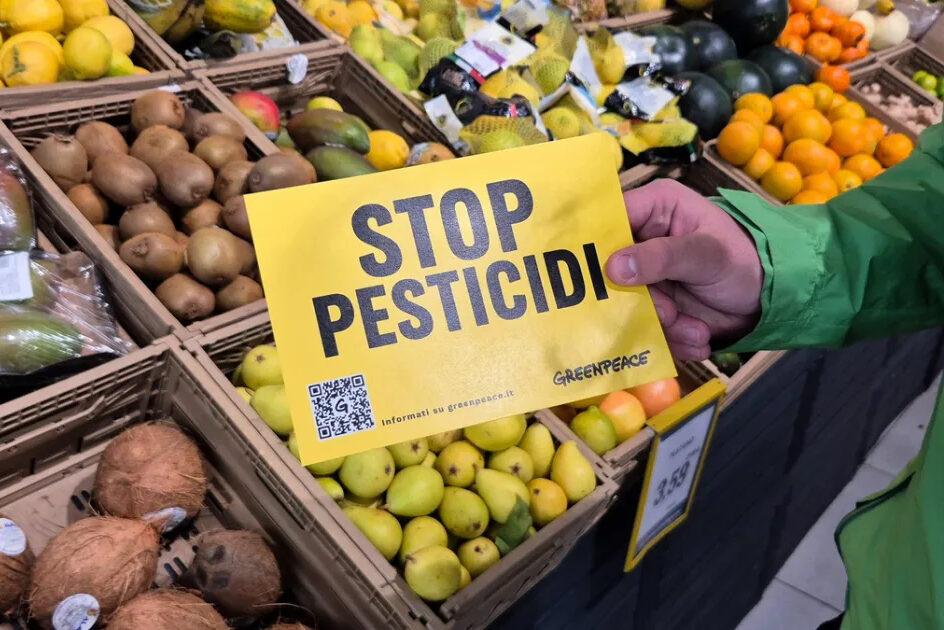 Greenpeace dimostrazione pesticidi