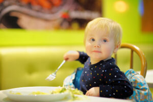alimentazione complementare svezzamento bambini