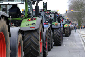 Protesta degli agricoltori su trattori in Belgio; concept: lobby, Copa-Cogeca, Coldiretti, Bruxelles