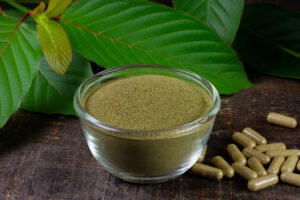 Mitragyna speciosa Kratom integratori Depositphotos_599556088_L